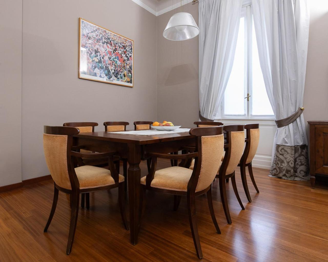Appartamento Giovio 11 - Eccellente - Spazioso -